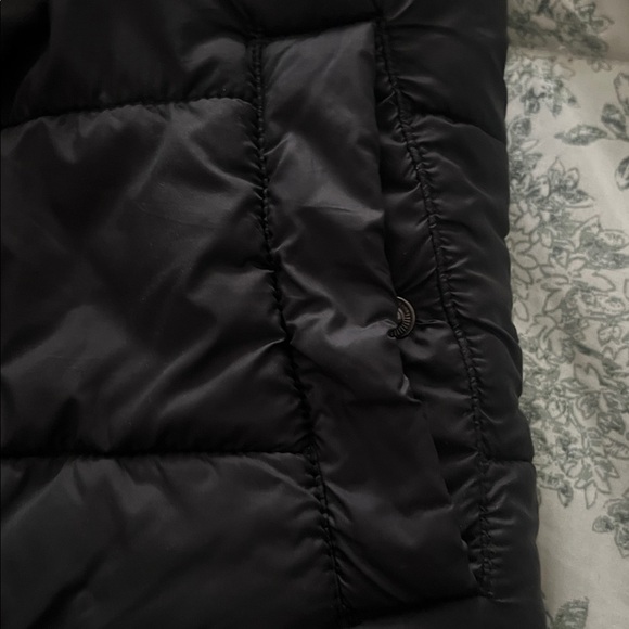 Yogalicious Black Puffer Vest for Kids - Picture 3 of 5